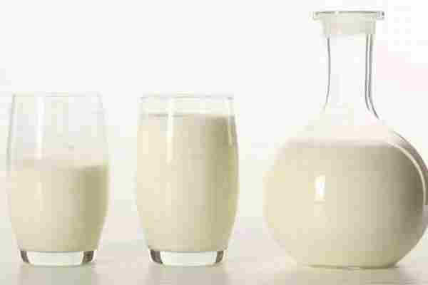牛奶的7个饮用禁忌_喝牛奶应该注意些什么_怎么喝牛奶有助于营养吸收-